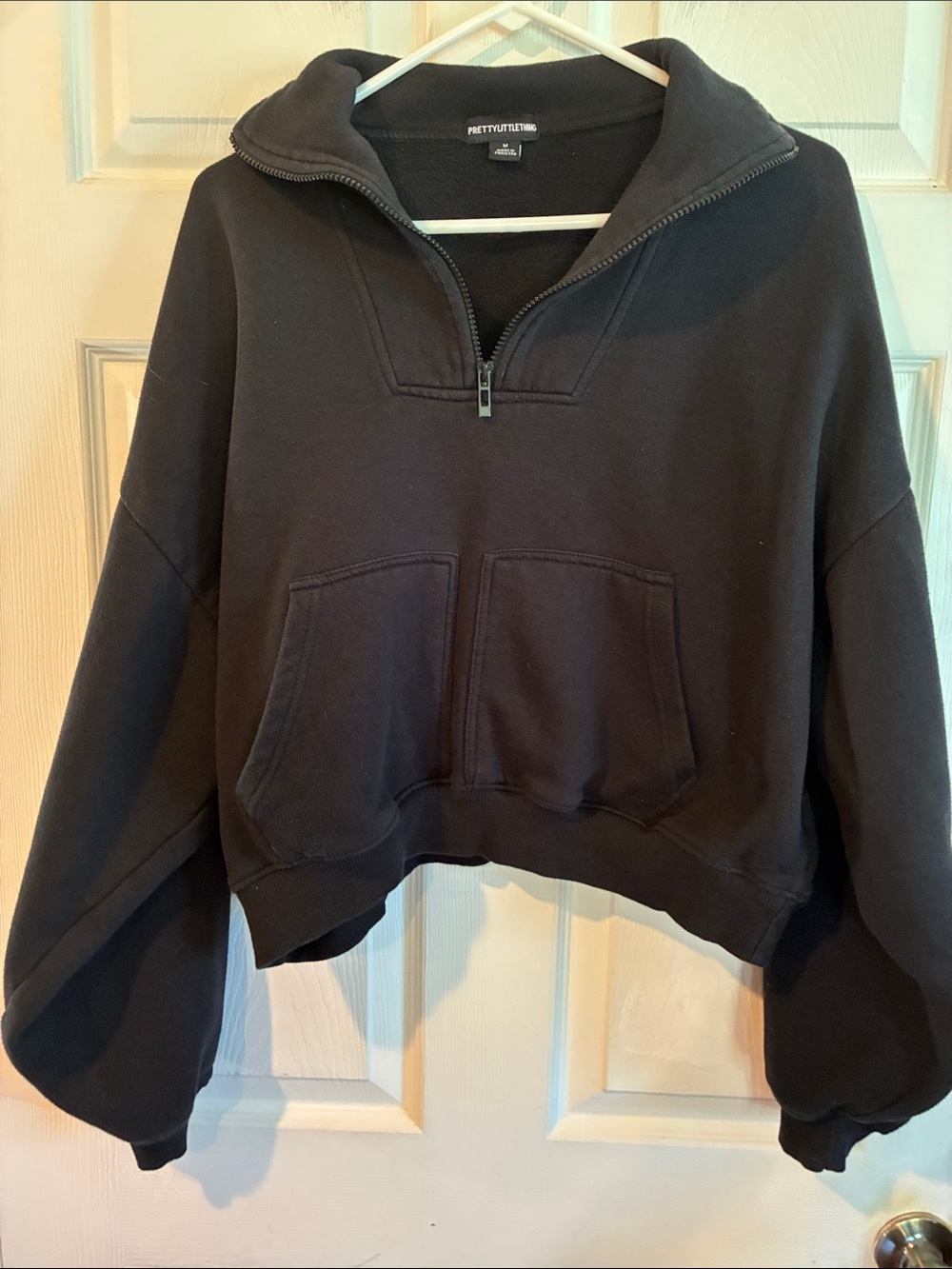 PrettyLittleThing Size Medium Black Half-Zip Funnel Neck Sweatshirt